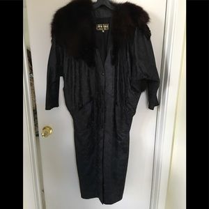 Vintage 1980’s Vanna Casali Leather Coat - M